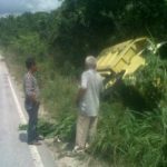 Kecelakaan dump truck di KM11 Siak-Lintas10.com