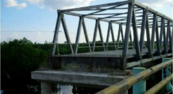 Jembatan Belading Sabak Auh Siak Sri Indrapura - Lintas10.com