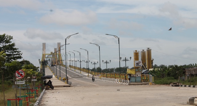 jembatan pedamaran